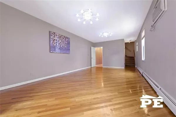 Brooklyn, NY 11235,729 Gerald CT
