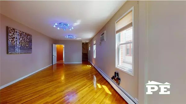 Brooklyn, NY 11235,729 Gerald CT