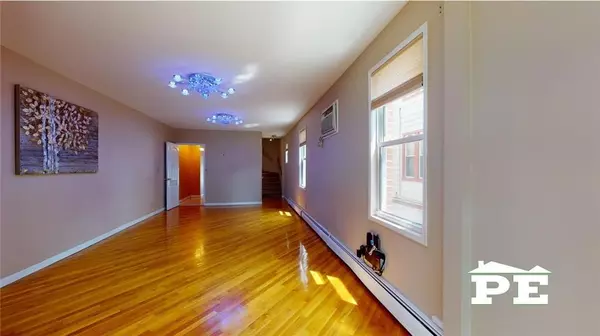 Brooklyn, NY 11235,729 Gerald CT