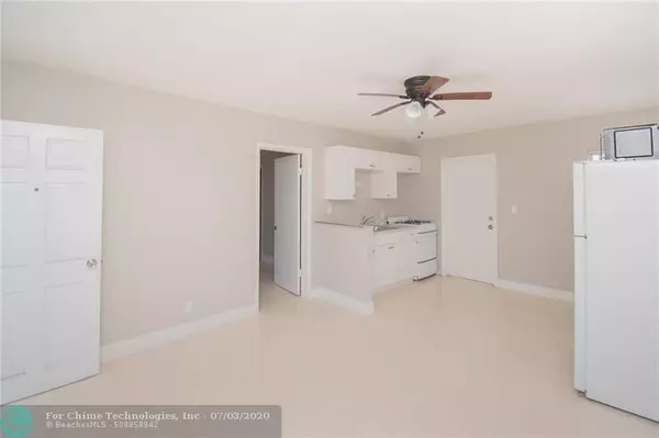 Lake Worth, FL 33460,325 N H St