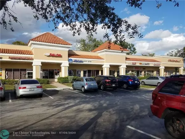 8753 NW 50th St, Lauderhill, FL 33351