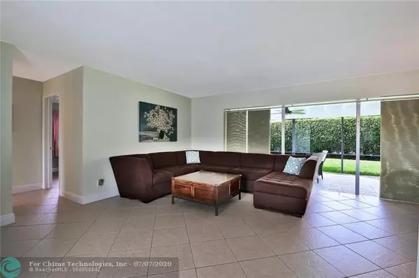 Boca Raton, FL 33486,942 SW 4th St