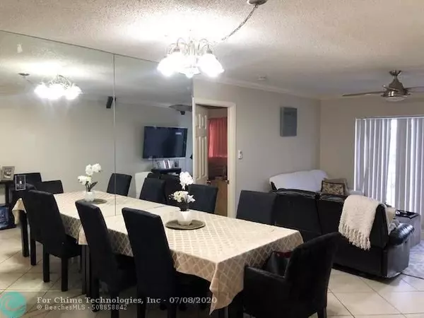 Deerfield Beach, FL 33064,1041 NW 45th St  #207