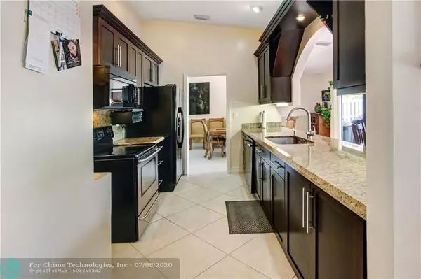 Coral Springs, FL 33071,8543 NW 7th St