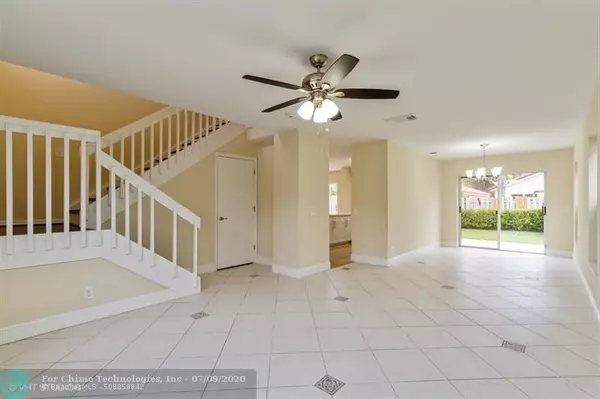 Margate, FL 33063,7463 Viscaya Cir