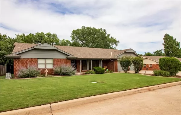 721 Kingston Drive, Yukon, OK 73099