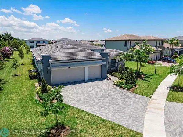 Parkland, FL 33076,10410 S Lago Vista Cir