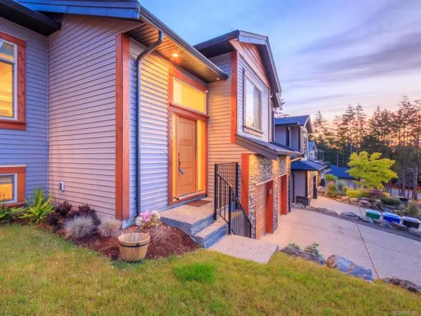 131 Royal Oak Pl, Nanaimo, BC V9R 6V4