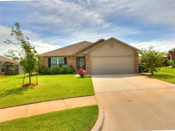 Yukon, OK 73099,2704 Red Pine Circle