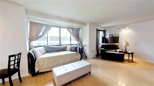 333 Pearl ST #11G, Manhattan, NY 10038