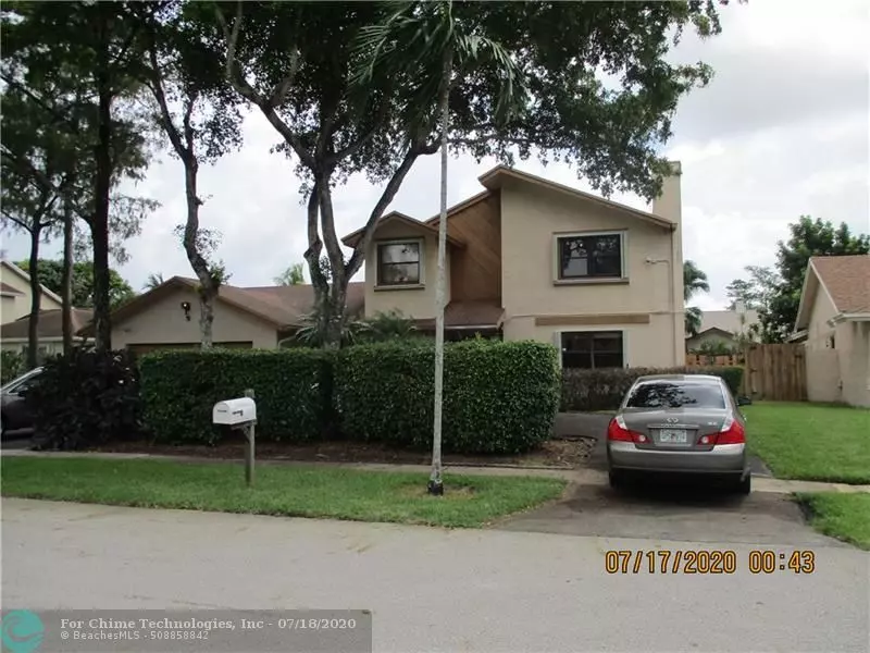 7079 NW 49th St, Lauderhill, FL 33319