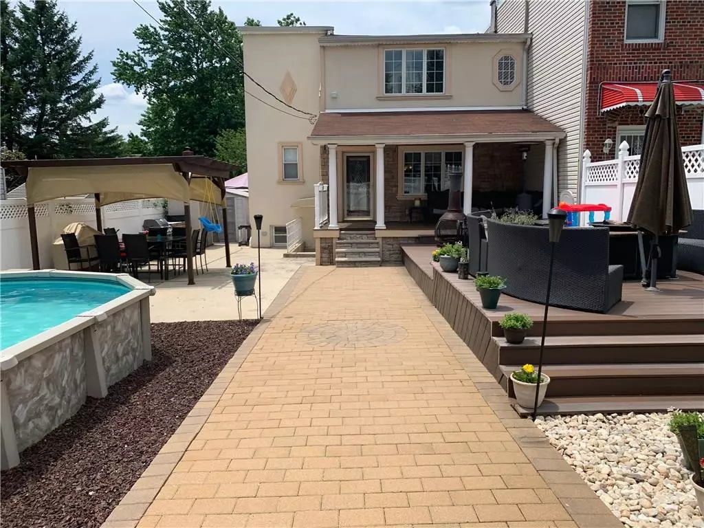 Staten  Island, NY 10305,30 Bionia AVE