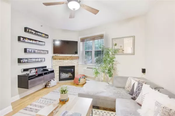 19-73 77 ST #1C, Brooklyn, NY 11370