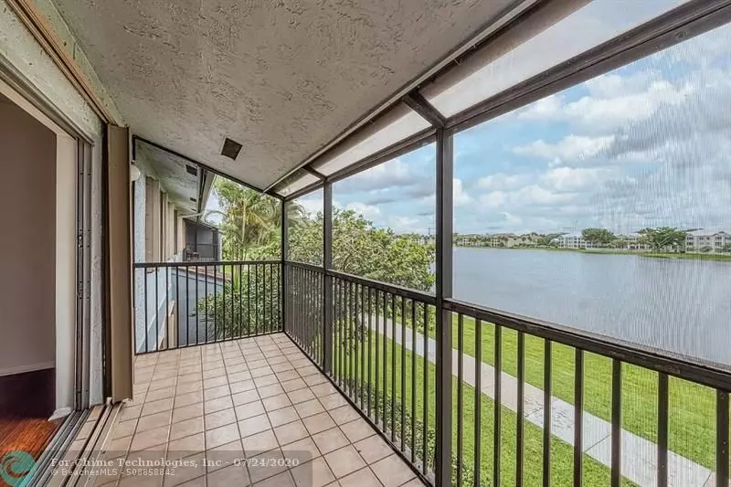 2737 S Oakland Forest Dr  #204, Oakland Park, FL 33309