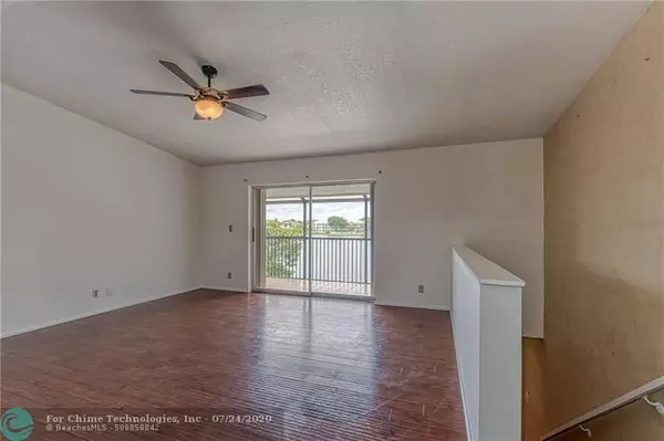 Oakland Park, FL 33309,2737 S Oakland Forest Dr  #204