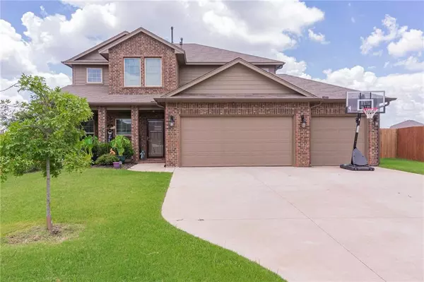 2501 Austin Glen Court, Yukon, OK 73099