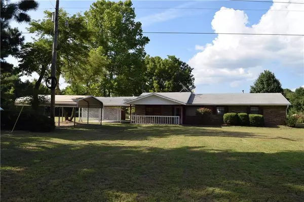 427077 Texanna Road, Checotah, OK 74426