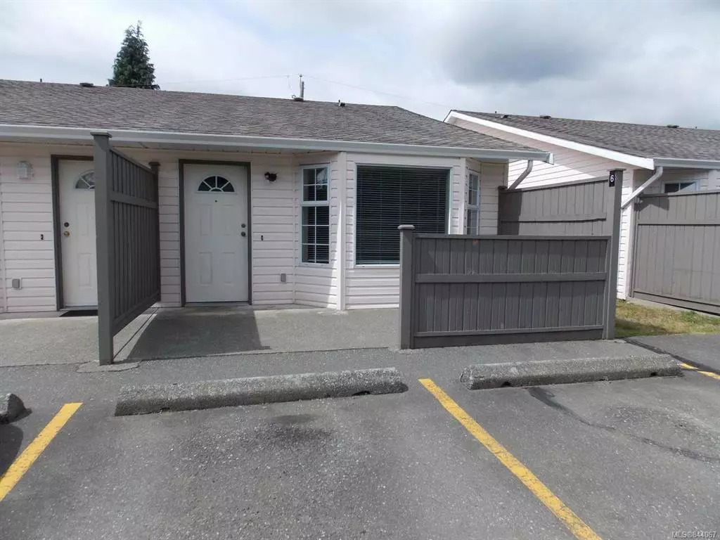 Courtenay, BC V9N 7B6,1335 13th St #6
