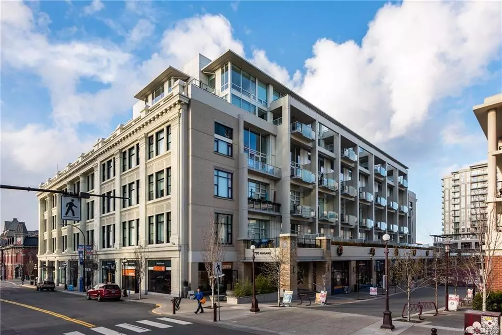 Victoria, BC V8W 0B8,770 Fisgard St #320