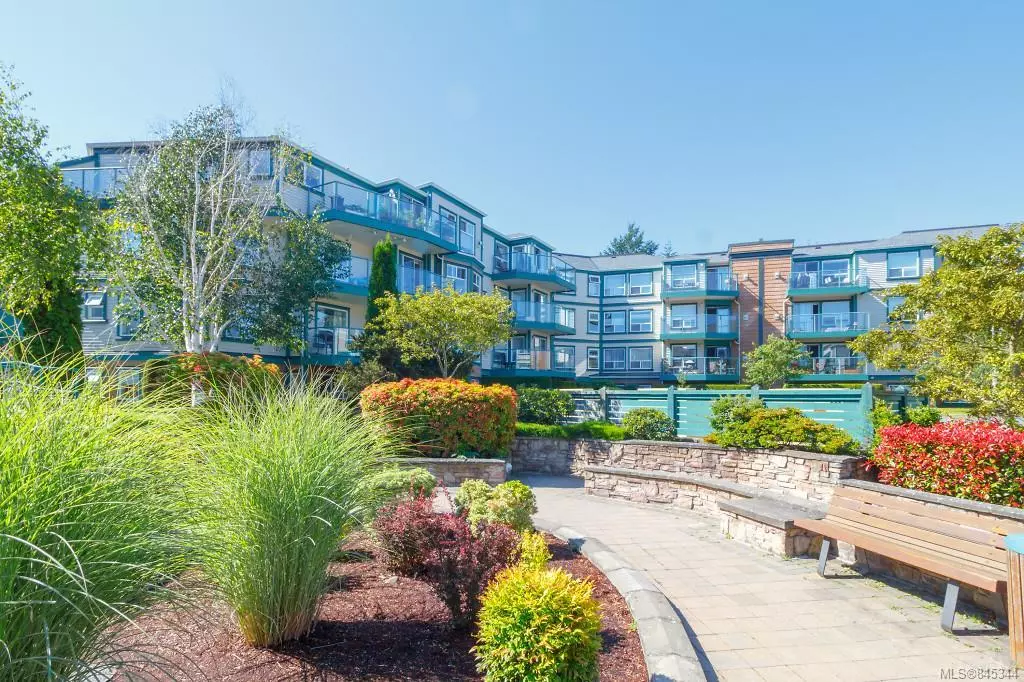 Saanich, BC V8X 2W6,898 Vernon Ave #206