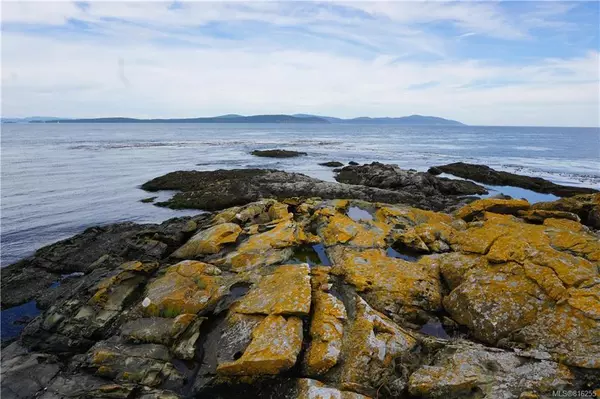 Gulf Islands, BC L1L 1L1,0 Halibut Island