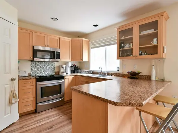 2728 Bradford Dr, Campbell River, BC V9W 6T3