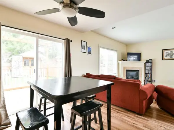 2728 Bradford Dr, Campbell River, BC V9W 6T3