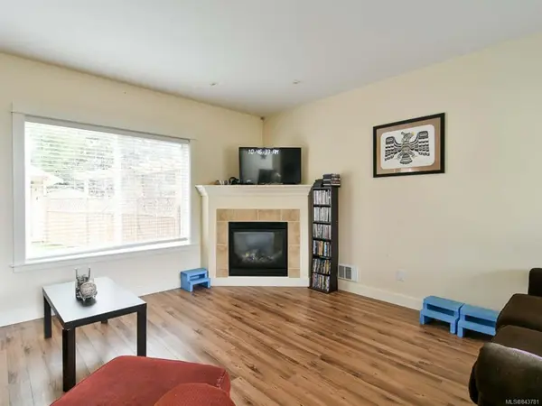 2728 Bradford Dr, Campbell River, BC V9W 6T3