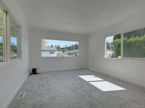 Langford, BC V9B 4R5,2911 Sooke Lake Rd #49