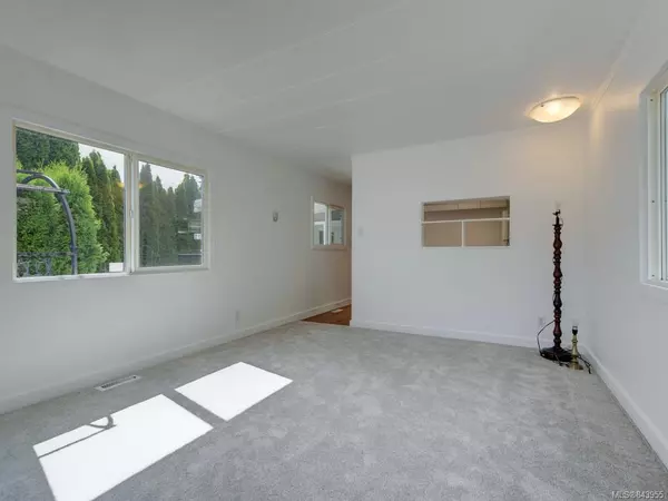 Langford, BC V9B 4R5,2911 Sooke Lake Rd #49