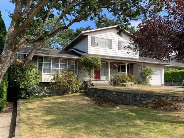 Oak Bay, BC V8P 4Z7,3564 Redwood Ave