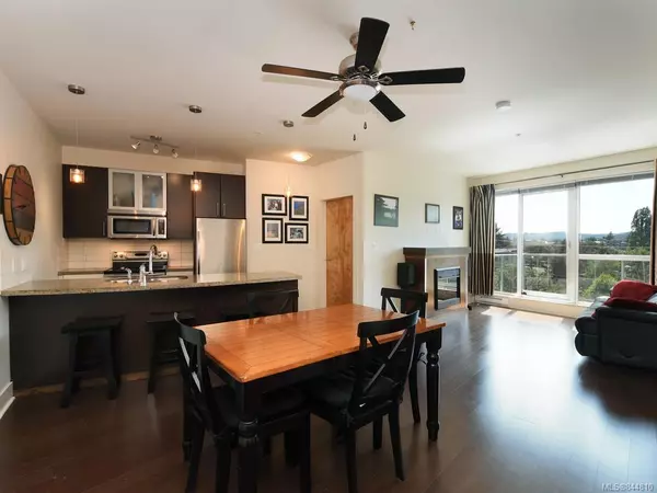 Langford, BC V9B 0H4,2745 Veterans Memorial Pkwy #518