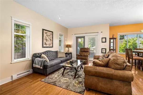 Colwood, BC V9B 0G9,2220 Sooke Rd #B