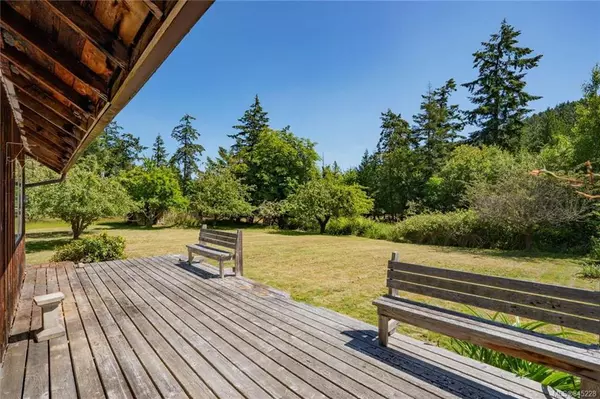 Pender Island, BC V0N 2M3,9917 Spalding Rd