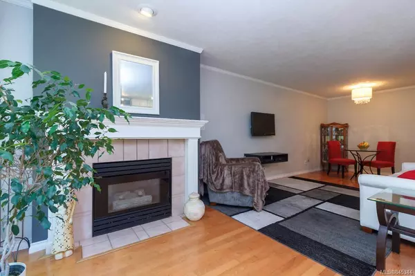 Saanich, BC V8X 2W6,898 Vernon Ave #206
