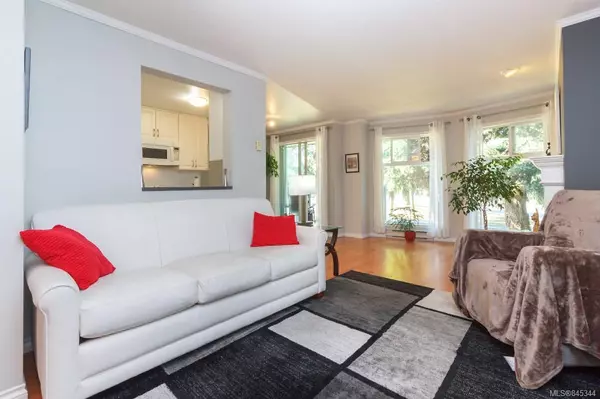 Saanich, BC V8X 2W6,898 Vernon Ave #206
