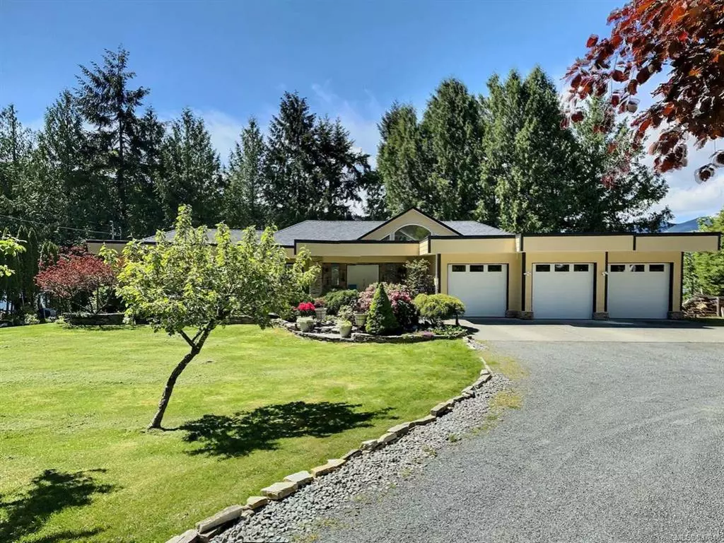 Youbou, BC V0R 3E1,9966 Swordfern Way