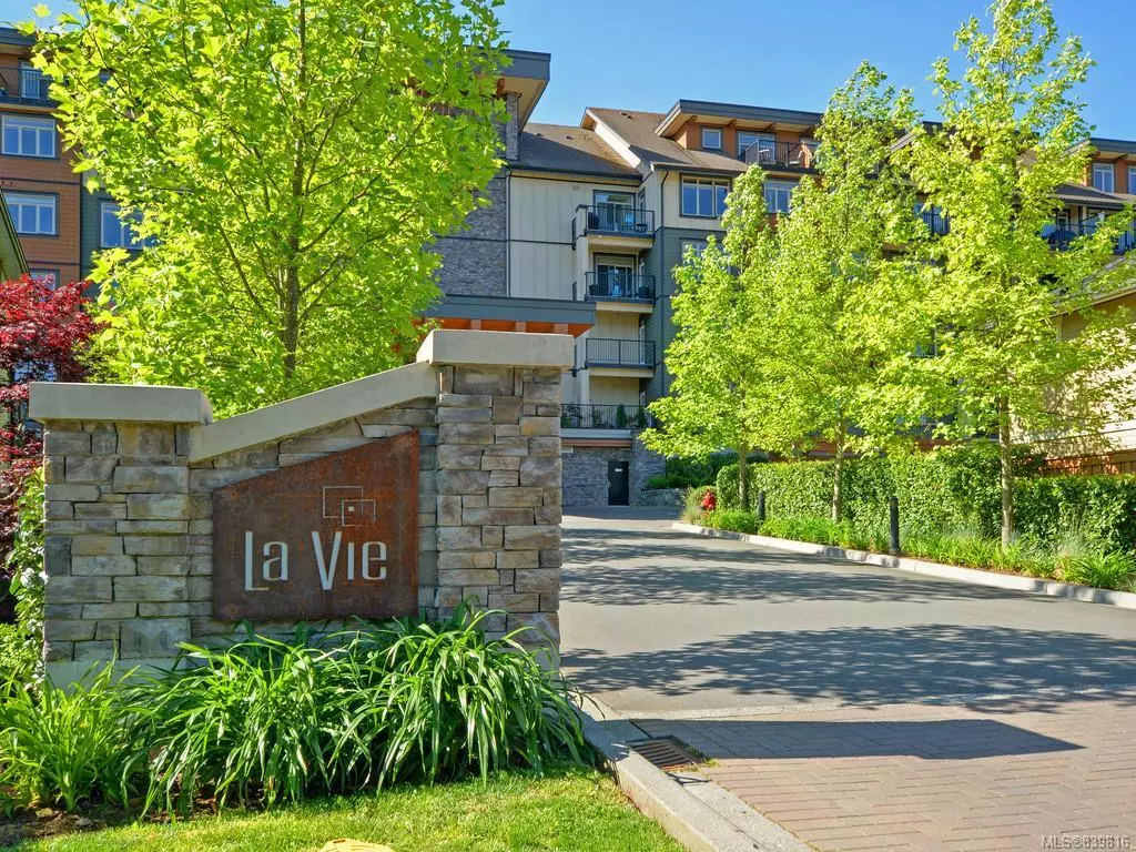 Langford, BC V9B 0B1,623 Treanor Ave #623