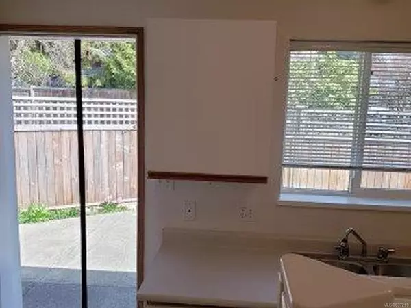 Courtenay, BC V9N 1K8,851 5th St #1D