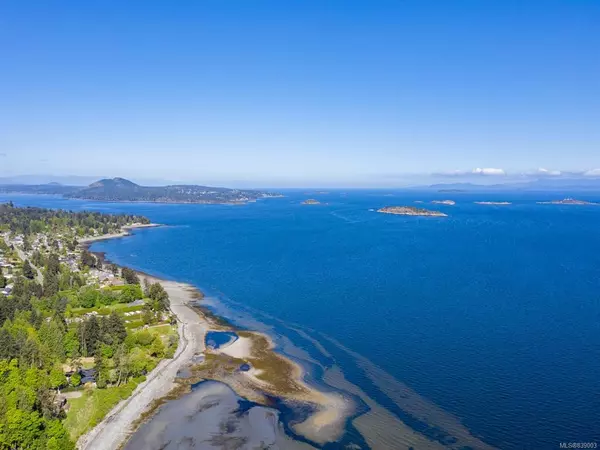 Lantzville, BC V0R 2H0,6942 Dickinson Rd #Lot A