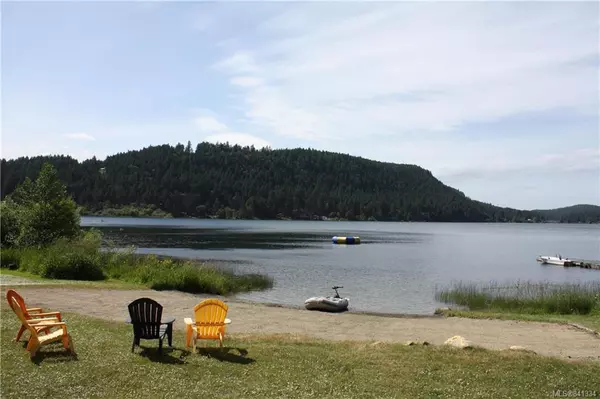 Salt Spring, BC V8K 1M1,1136 North End Rd #16