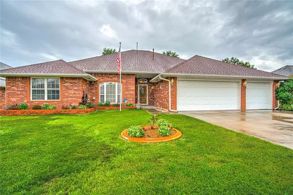 423 Palo Verde Drive, Yukon, OK 73099