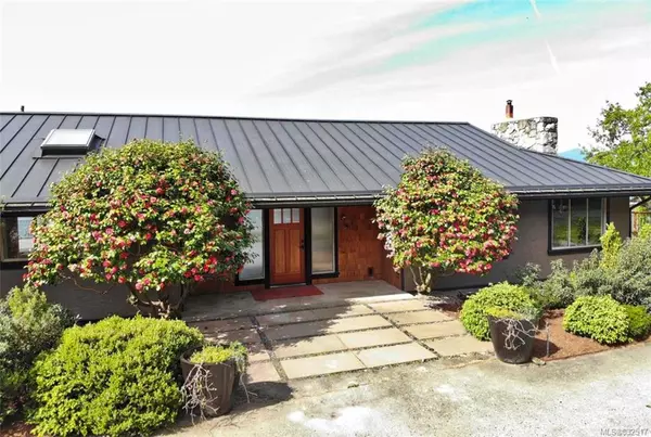 Salt Spring, BC V8K 1E2,170 Simson Rd