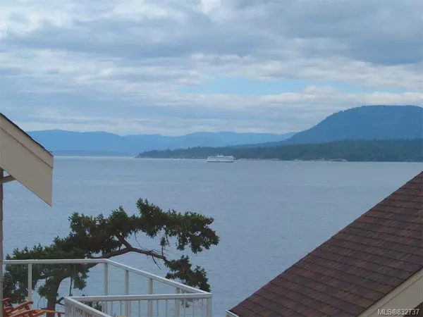 Pender Island, BC V0N 2M1,2315 Mackinnon Rd #18A