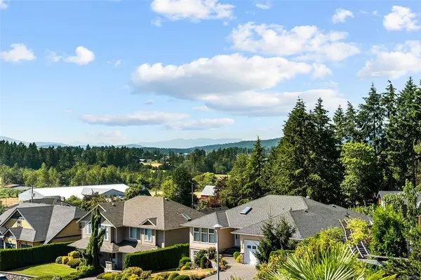 2360 Tanner Ridge Pl, Central Saanich, BC V8Z 7X6