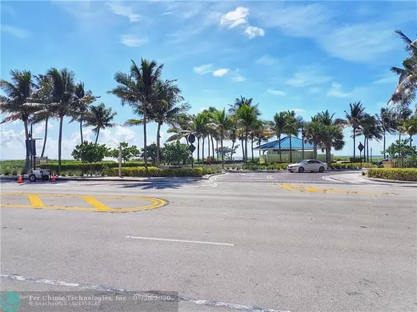 Pompano Beach, FL 33062,405 N Ocean Blvd  #131