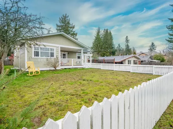 Qualicum Beach, BC V9K 1S3,731 Primrose St