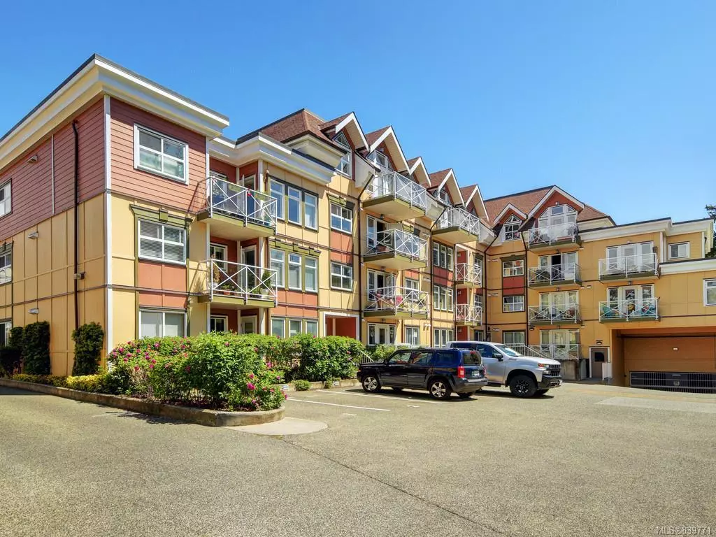 Langford, BC V9B 0G2,655 Goldstream Ave #101