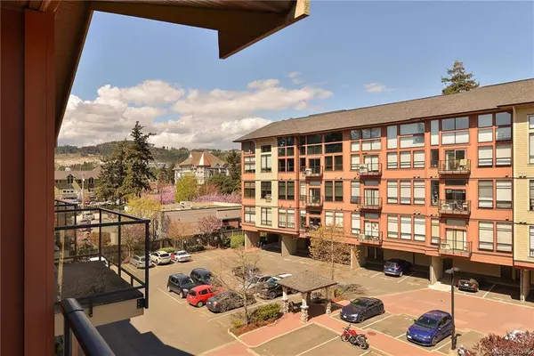 Langford, BC V9B 2X8,825 Goldstream Ave #402