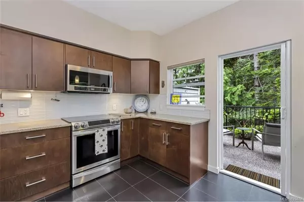 Colwood, BC V9C 2Z9,595 Latoria Rd #303